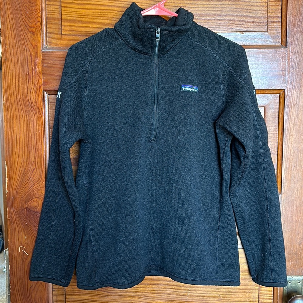 Women’s Patagonia quarter zip sweater